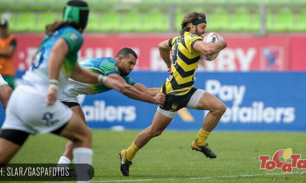 Peñarol sonrió en el debut