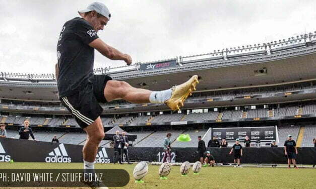 Dan Carter hizo 1598 conversiones en 24 horas