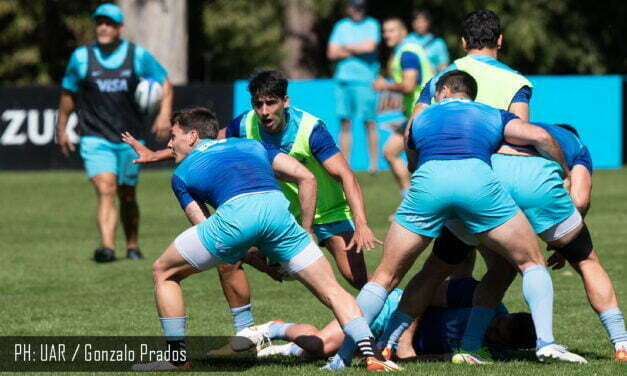 Cheika ensayó varios cambios en Los Pumas